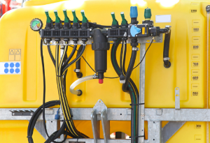 Sprayer Operations: Manual vs Automatic Rate Control